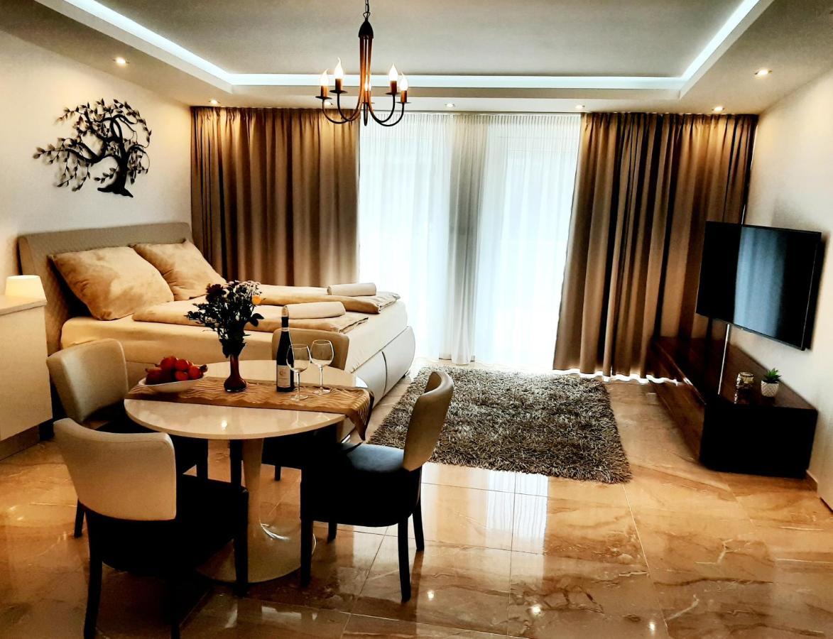 Nobless Apartments Holedna برنو المظهر الخارجي الصورة