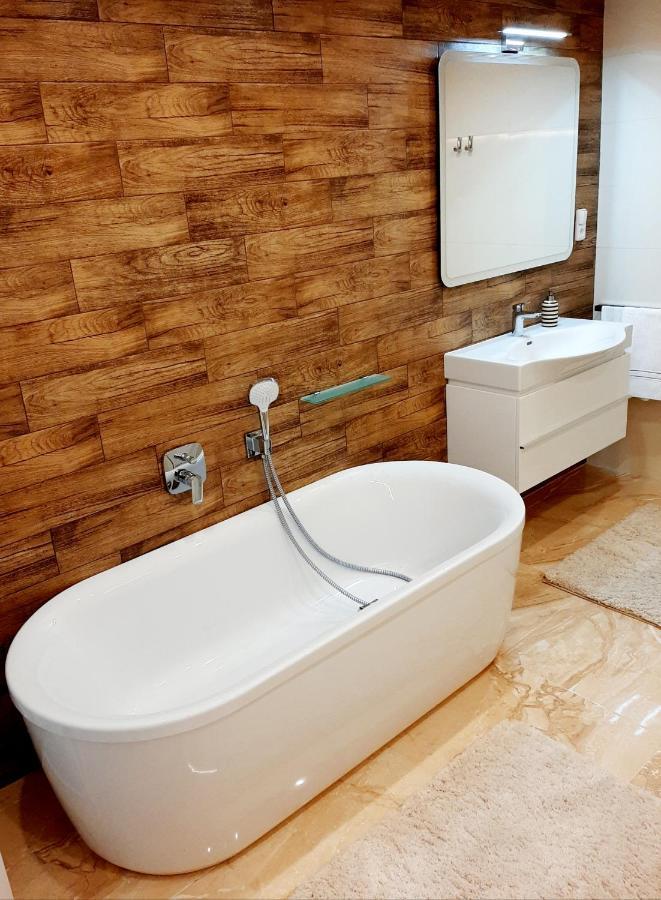 Nobless Apartments Holedna برنو المظهر الخارجي الصورة