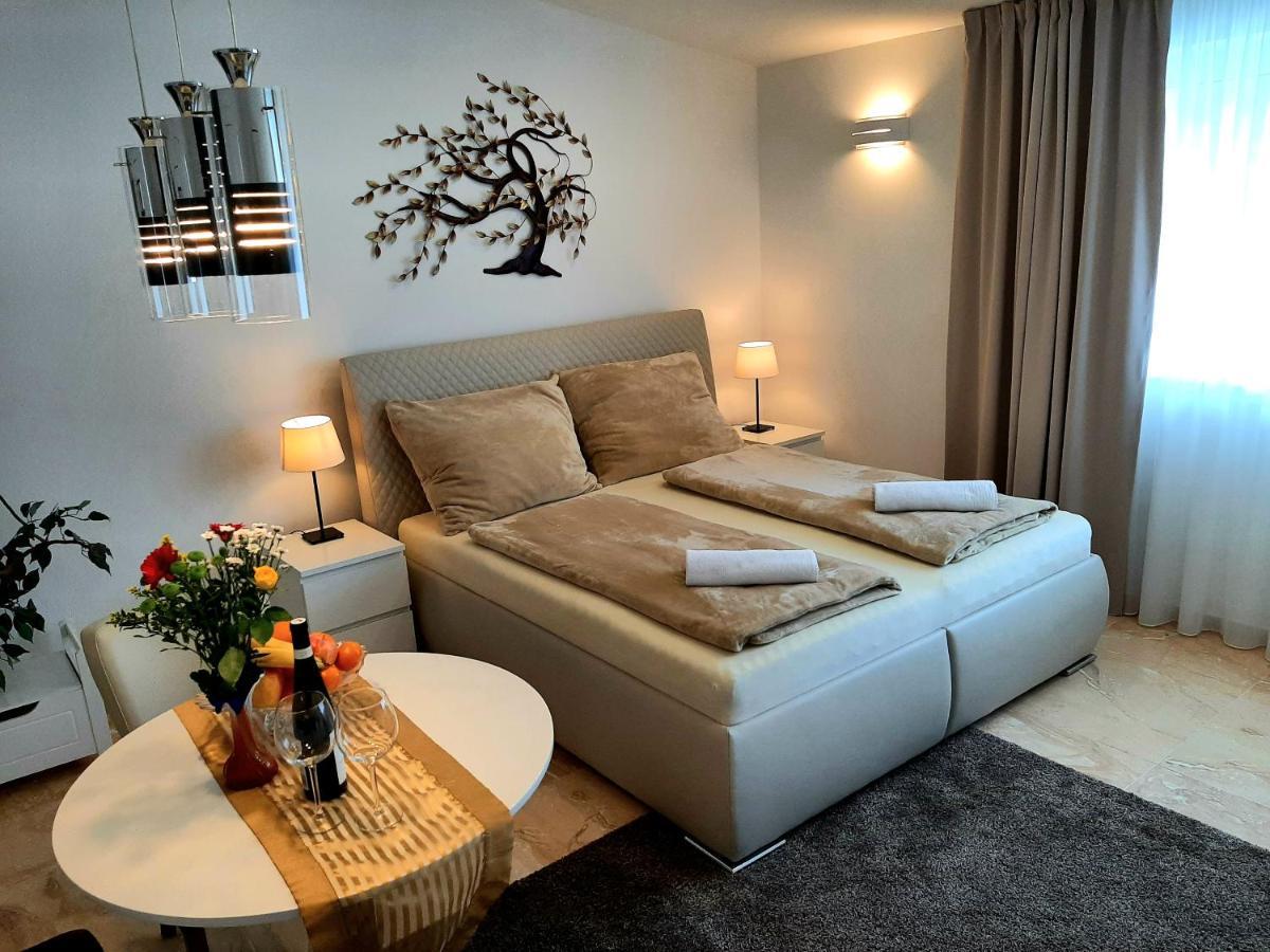 Nobless Apartments Holedna برنو المظهر الخارجي الصورة