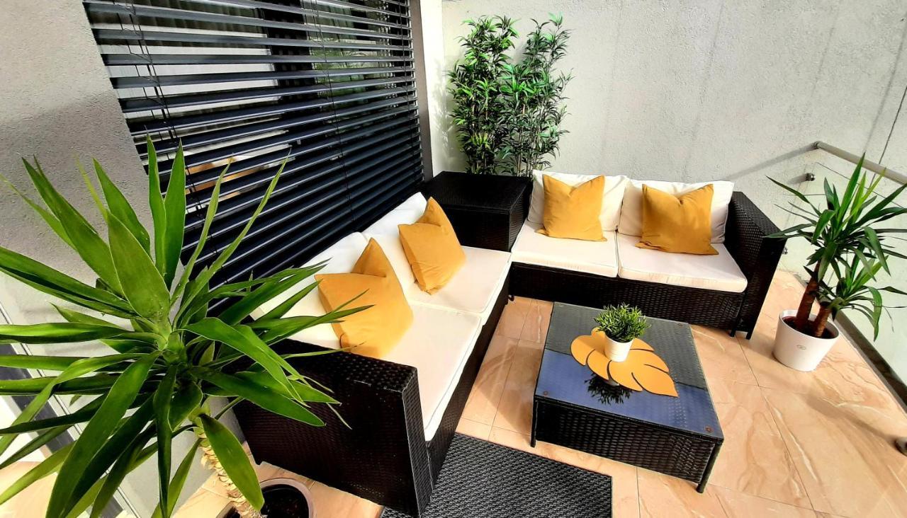 Nobless Apartments Holedna برنو المظهر الخارجي الصورة
