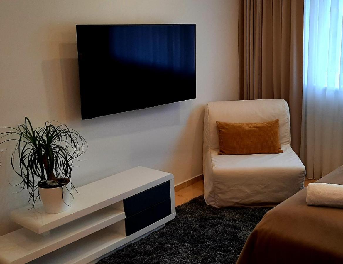 Nobless Apartments Holedna برنو المظهر الخارجي الصورة